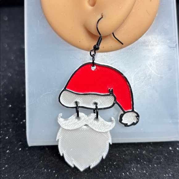 π
β¨ Santa Claus Christmas Dangle Earrings | Black Tone Accents π€ - Picture 3 of 5